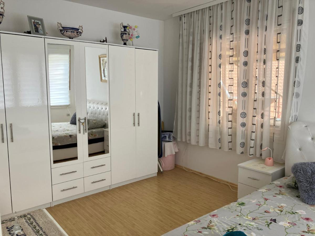 Apartamani Evelin Veliko Gradište Eksteriør billede