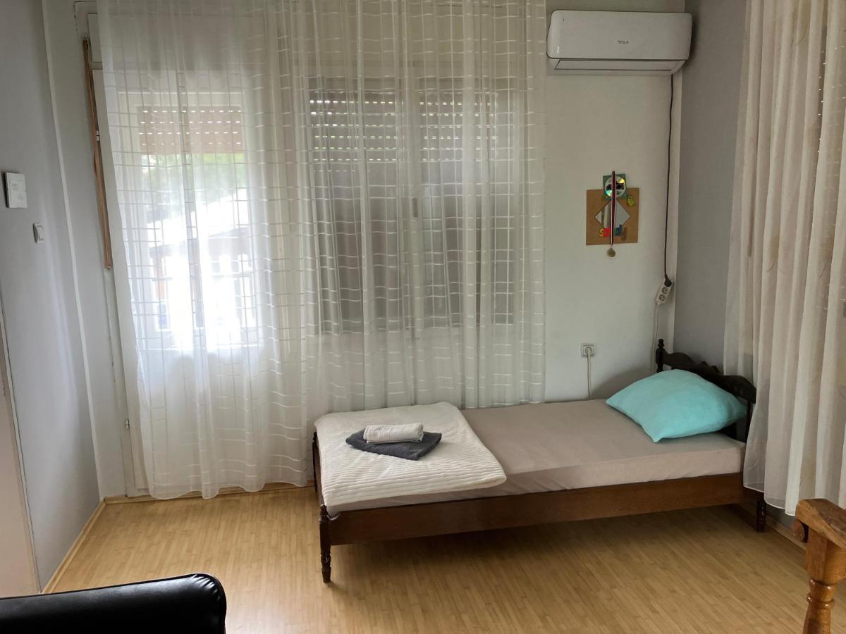 Apartamani Evelin Veliko Gradište Eksteriør billede